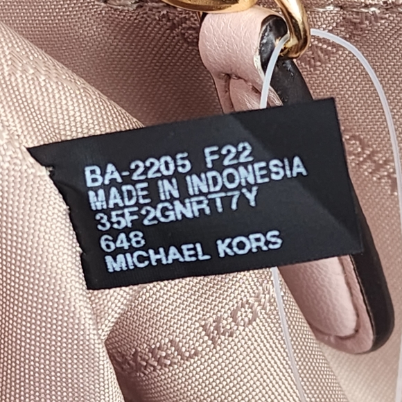 Michael Kors Serena Large Shoulder Tote Bag Pink - Picture 6 of 8